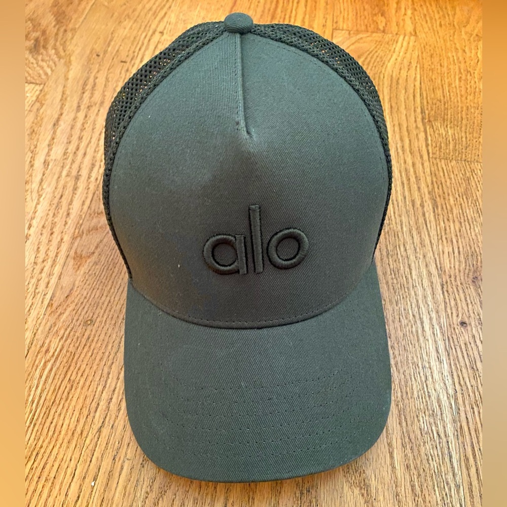 Alo trucker hat